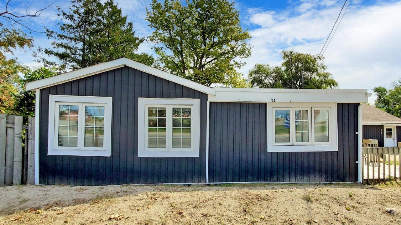 Main Beach River Retreat - Wasaga Beach 1 - Main Strip - 93 Mosley St Exterior photo
