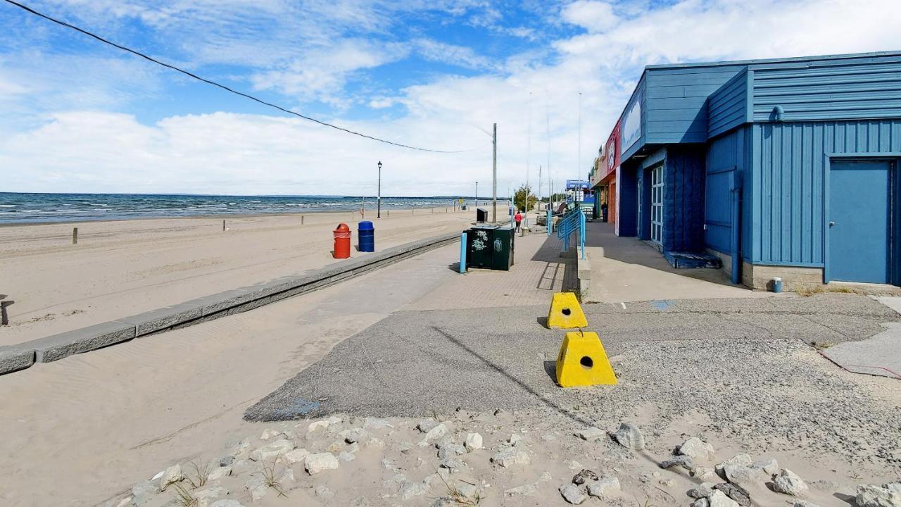 Main Beach River Retreat - Wasaga Beach 1 - Main Strip - 93 Mosley St Exterior photo